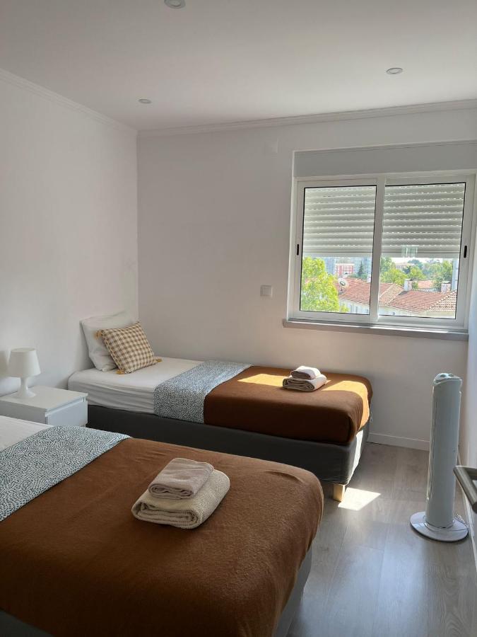 Room Near The Airport Лиссабон Экстерьер фото